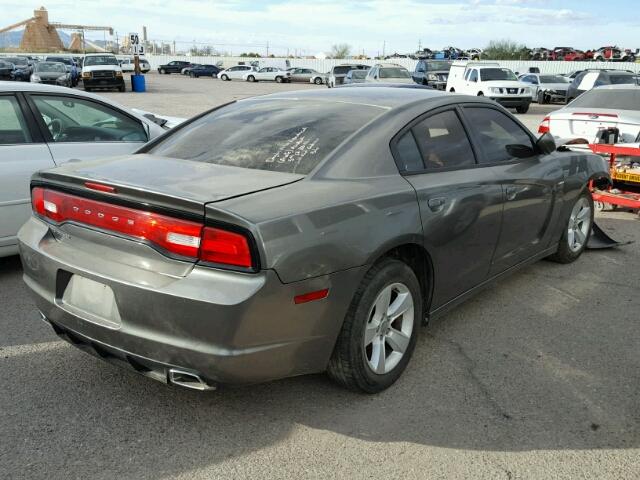 2B3CL3CG2BH586778 - 2011 DODGE CHARGER GRAY photo 4