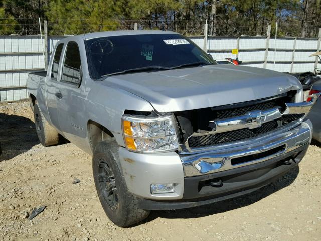 1GCRKSE30BZ299696 - 2011 CHEVROLET SILVERADO SILVER photo 1