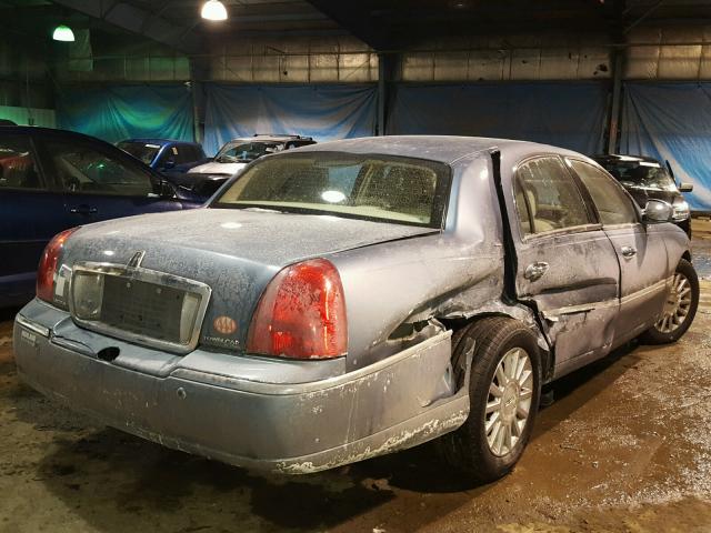 1LNHM81W64Y619357 - 2004 LINCOLN TOWN CAR E BLUE photo 4