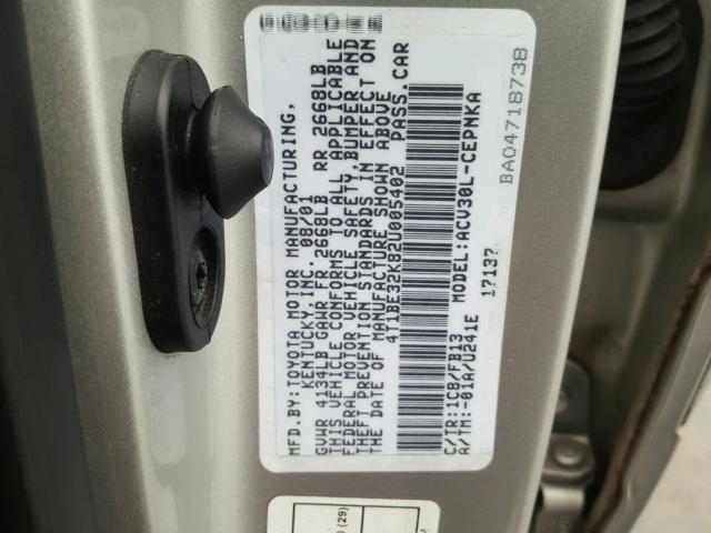 4T1BE32K82U005402 - 2002 TOYOTA CAMRY LE ვერცხლისფერი ფოტო 10