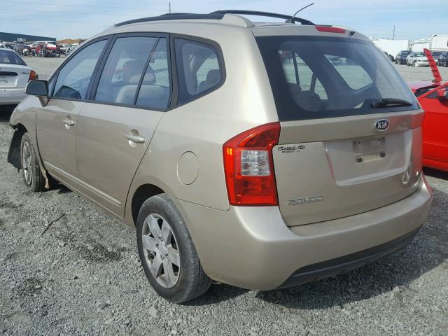 KNAFG525677073884 - 2007 KIA RONDO BASE GOLD photo 3