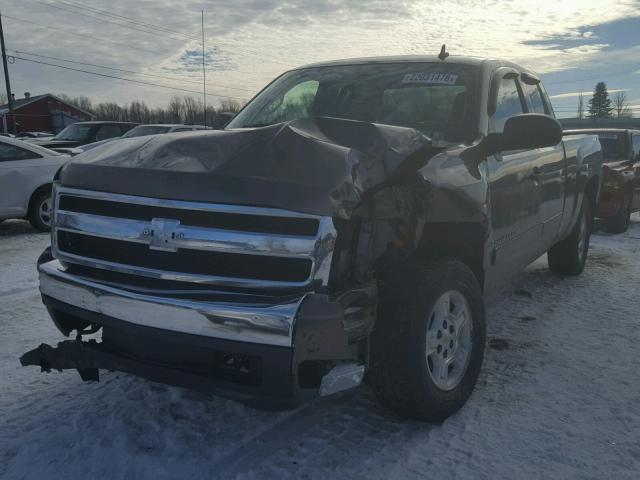 2GCEK19J171709164 - 2007 CHEVROLET SILVERADO BROWN photo 2