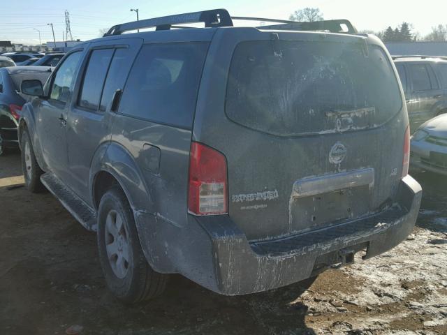 5N1AR18WX5C709898 - 2005 NISSAN PATHFINDER GRAY photo 3