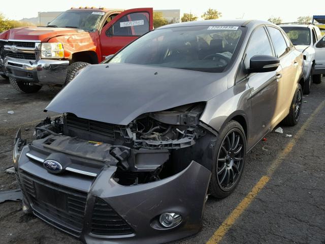 1FADP3F23DL301475 - 2013 FORD FOCUS SE CHARCOAL photo 2