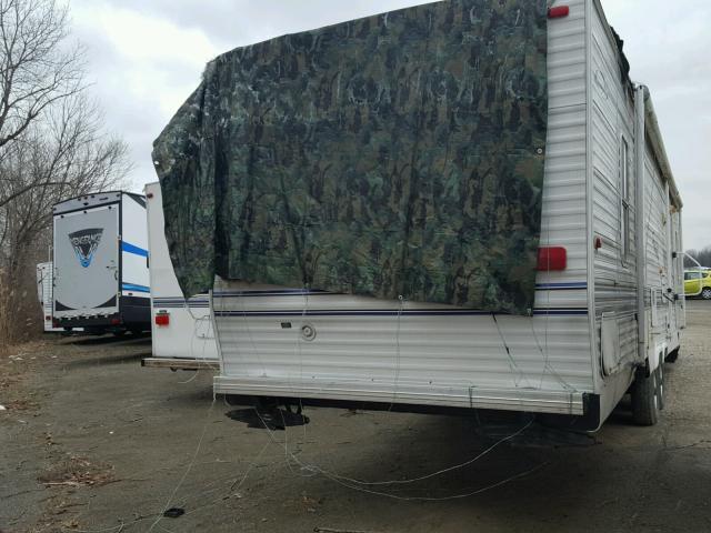 4YDT32R2227304152 - 2002 KEYSTONE HORNET WHITE photo 4