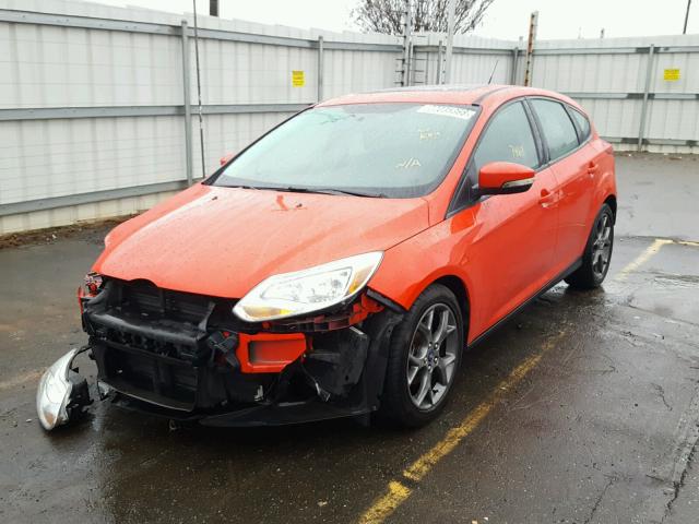 1FADP3K29DL187018 - 2013 FORD FOCUS SE RED photo 2