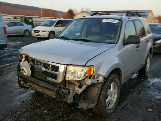 1FMCU93Z38KC07624 - 2008 FORD ESCAPE XLT SILVER photo 2