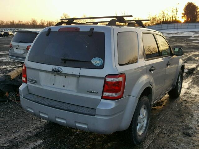 1FMCU93Z38KC07624 - 2008 FORD ESCAPE XLT SILVER photo 4