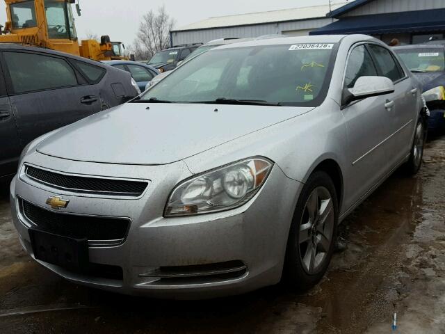 1G1ZC5EB7AF244581 - 2010 CHEVROLET MALIBU 1LT SILVER photo 2