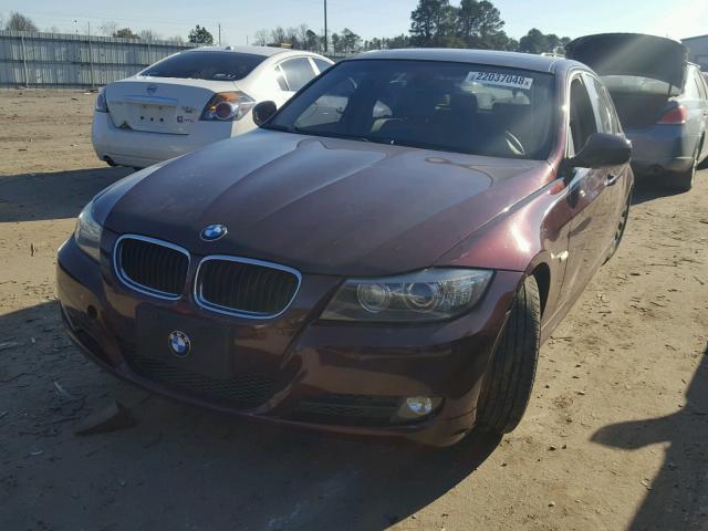 WBAPH73579A174689 - 2009 BMW 328 I MAROON photo 2