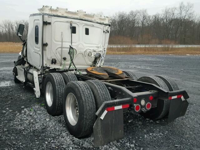 3AKJGLD51GSHH6505 - 2016 FREIGHTLINER CASCADIA 1 WHITE photo 3