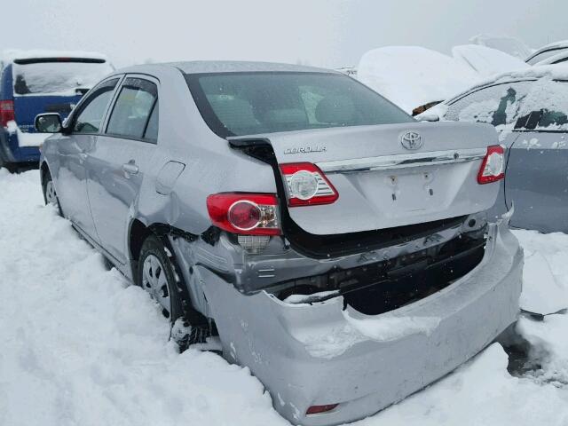 2T1BU4EE7CC794613 - 2012 TOYOTA COROLLA BA SILVER photo 3