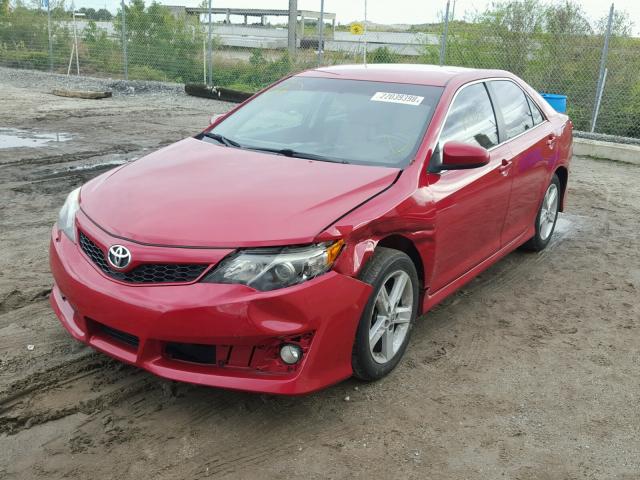 4T1BF1FK6CU607633 - 2012 TOYOTA CAMRY BASE RED photo 2