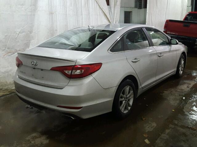 5NPE24AF3FH210453 - 2015 HYUNDAI SONATA SE SILVER photo 4