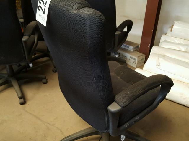  - 2000 USED DESK CHAIR  photo 3