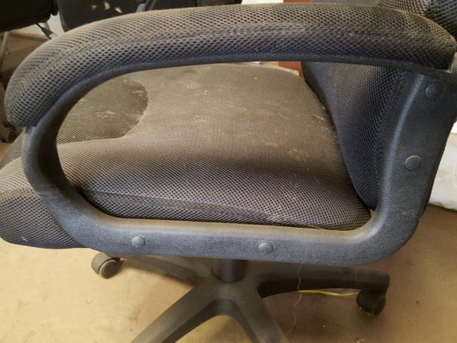  - 2000 USED DESK CHAIR  photo 5