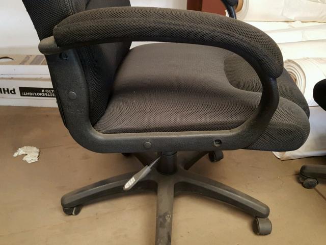  - 2000 USED DESK CHAIR  photo 6