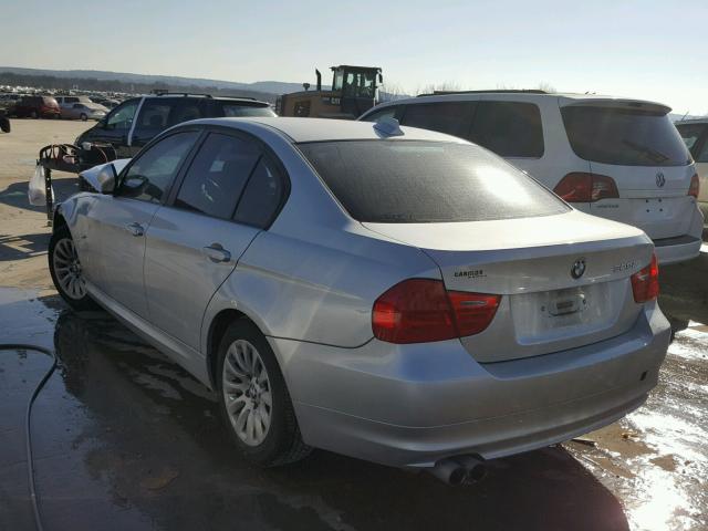 WBAPH57519NL77309 - 2009 BMW 328 I SULE SILVER photo 3