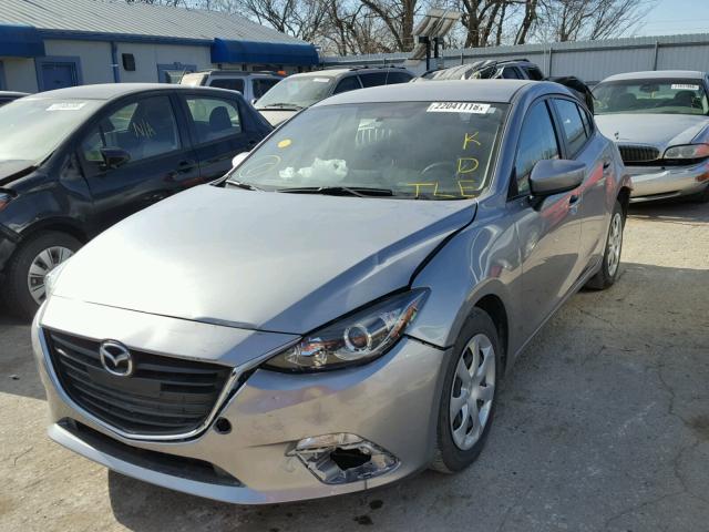 3MZBM1J75GM257240 - 2016 MAZDA 3 SPORT SILVER photo 2