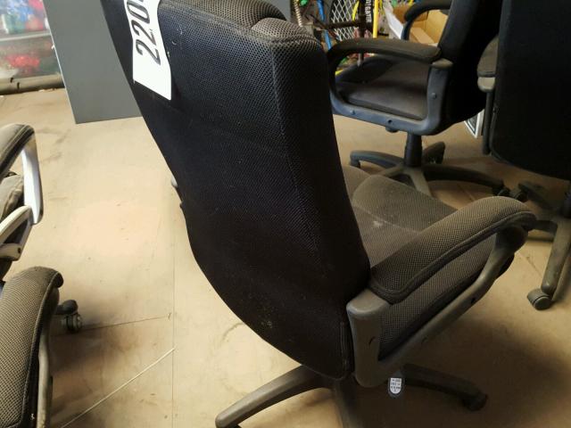  - 2000 USED DESK CHAIR  photo 4