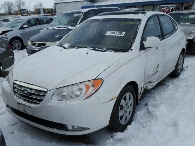 KMHDU46D58U478745 - 2008 HYUNDAI ELANTRA GL WHITE photo 2