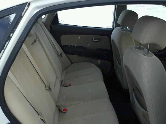 KMHDU46D58U478745 - 2008 HYUNDAI ELANTRA GL WHITE photo 6