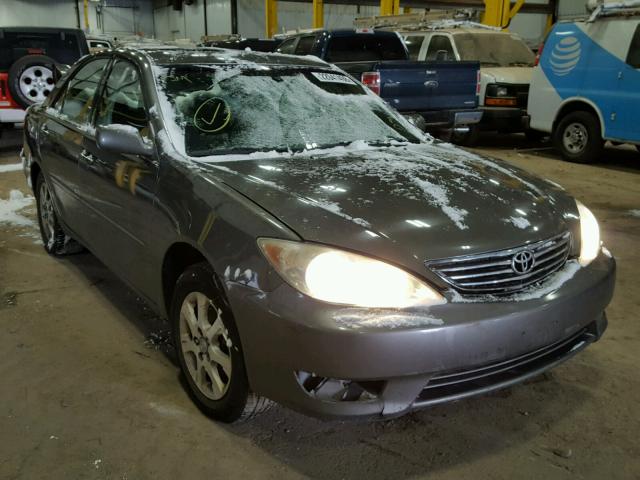 4T1BE32K65U968366 - 2005 TOYOTA CAMRY LE GRAY photo 1