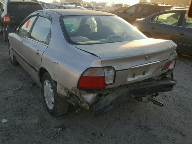 1HGCD5630VA254357 - 1997 HONDA ACCORD LX SILVER photo 3