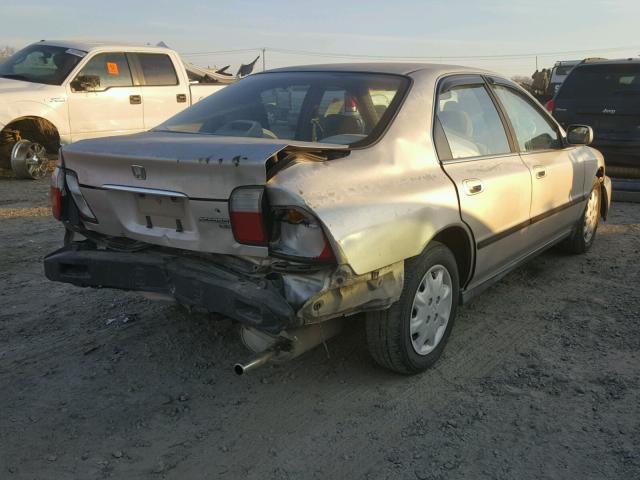 1HGCD5630VA254357 - 1997 HONDA ACCORD LX SILVER photo 4