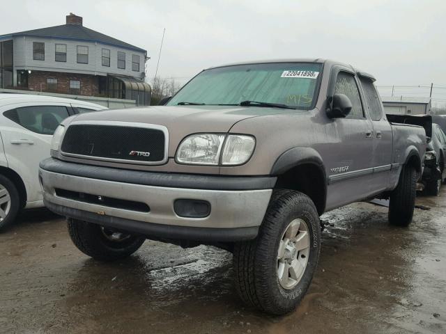 5TBBT4412YS120880 - 2000 TOYOTA TUNDRA ACC TAN photo 2