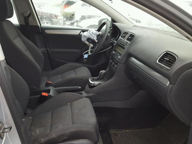 WVWDA7AJ8BW264758 - 2011 VOLKSWAGEN GOLF 银色 照片 6