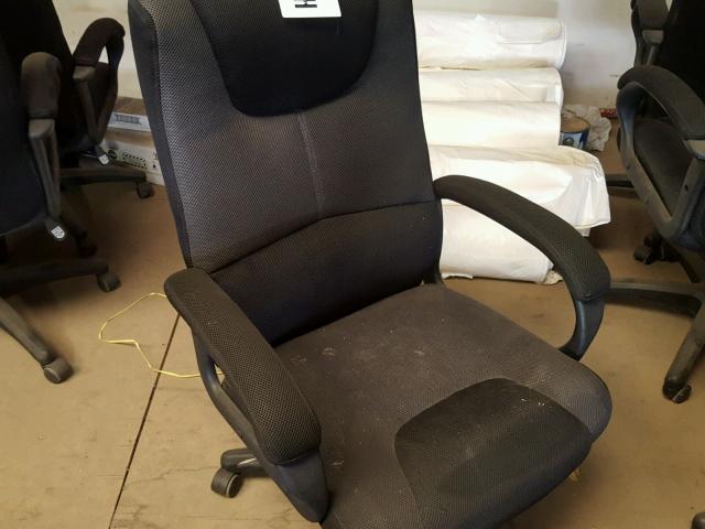  - 2000 USED DESK CHAIR  photo 1