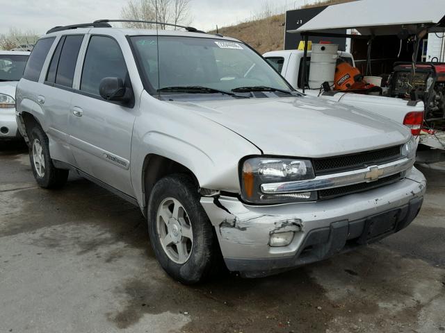 1GNDT13S442367075 - 2004 CHEVROLET TRAILBLAZE SILVER photo 1