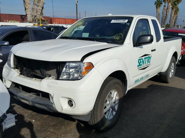 1N6AD0CU8FN741870 - 2015 NISSAN FRONTIER S WHITE photo 2