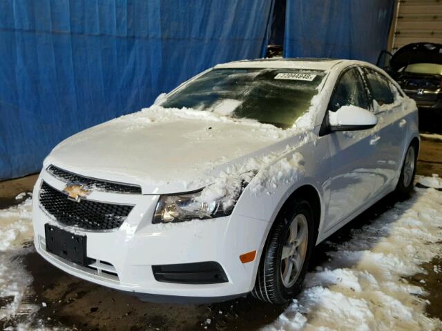 1G1PC5SB6E7467772 - 2014 CHEVROLET CRUZE LT WHITE photo 2