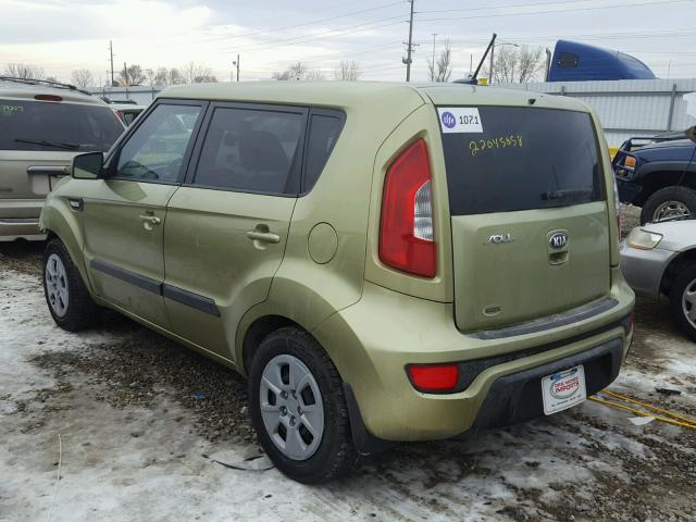 KNDJT2A55D7523996 - 2013 KIA SOUL GREEN photo 3