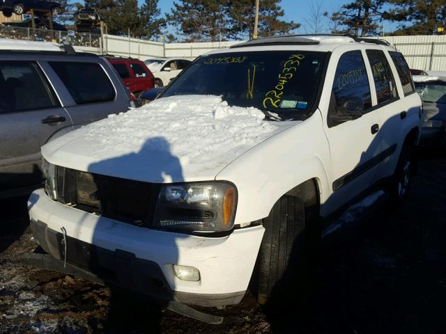 1GNDT13S022174578 - 2002 CHEVROLET TRAILBLAZE WHITE photo 2