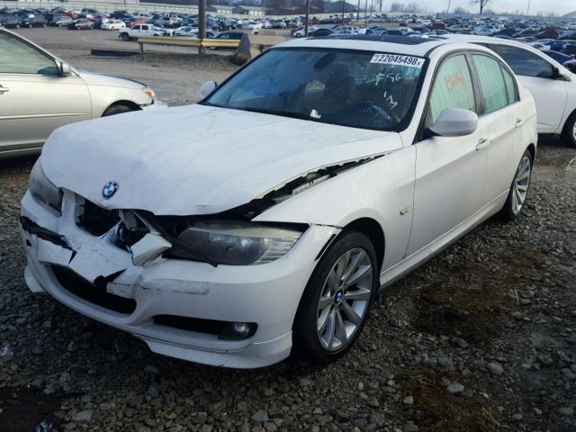 WBAPH7G50BNM55919 - 2011 BMW 328 I WHITE photo 2