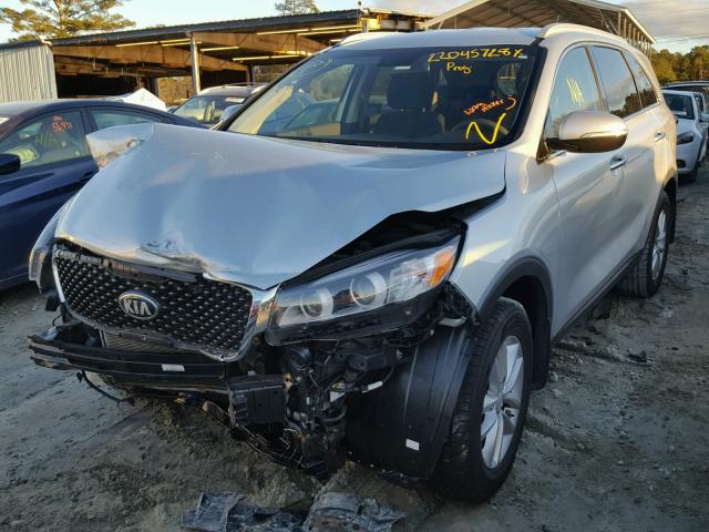 5XYPG4A3XGG126266 - 2016 KIA SORENTO LX SILVER photo 2