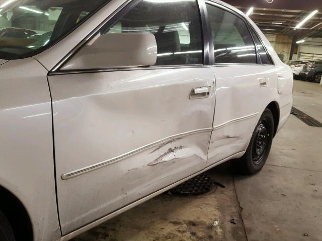 4T1BF28B81U142692 - 2001 TOYOTA AVALON XL WHITE photo 9