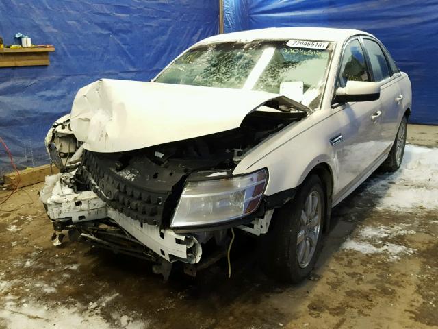 1FAHP23W49G113647 - 2009 FORD TAURUS SE WHITE photo 2