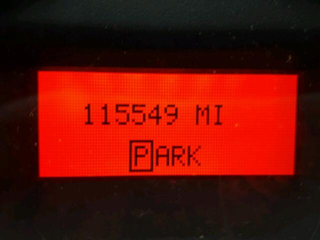 2G2WP552881107332 - 2008 PONTIAC GRAND PRIX BLACK photo 8