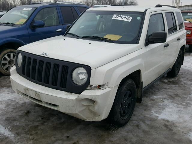 1J8FF28W78D534042 - 2008 JEEP PATRIOT SP WHITE photo 2