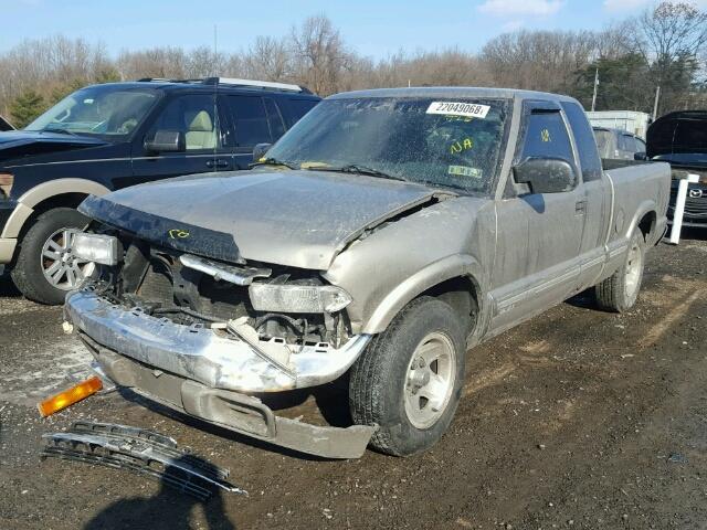 1GCCS19W818120183 - 2001 CHEVROLET S TRUCK S1 GRAY photo 2