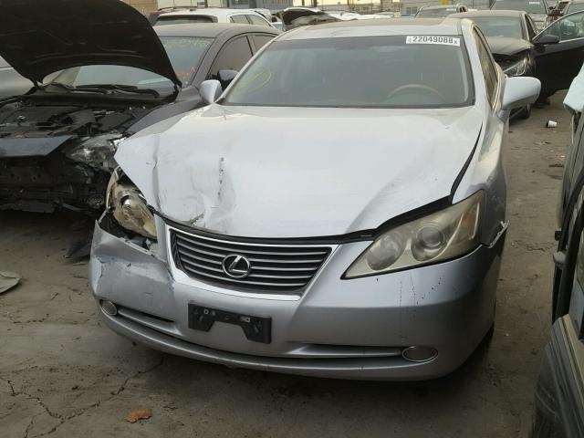 JTHBJ46G372013212 - 2007 LEXUS ES 350 SILVER photo 2