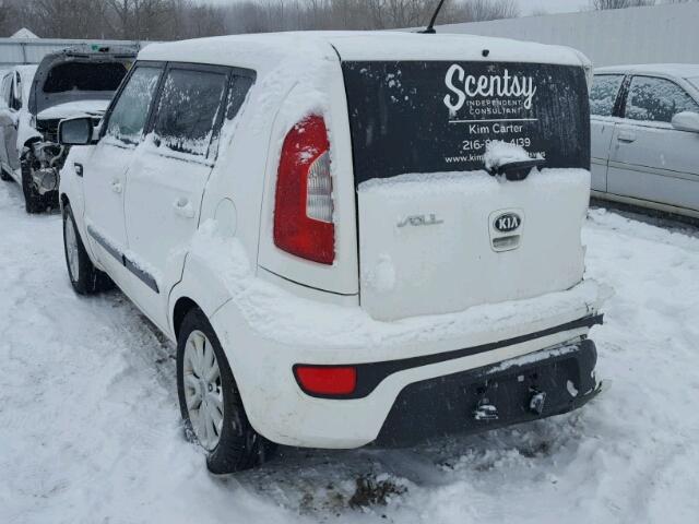 KNDJT2A58D7759526 - 2013 KIA SOUL WHITE photo 3