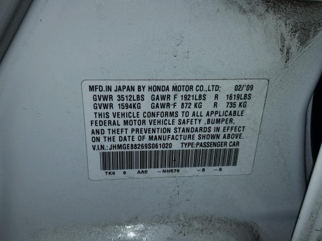 JHMGE88269S061020 - 2009 HONDA FIT WHITE photo 10