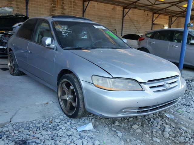 1HGCG165X2A040067 - 2002 HONDA ACCORD EX SILVER photo 1