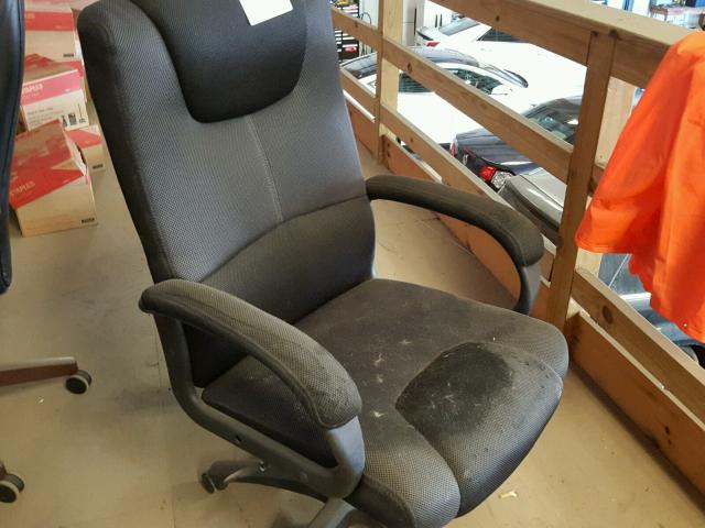  - 2000 USED DESK CHAIR  photo 2