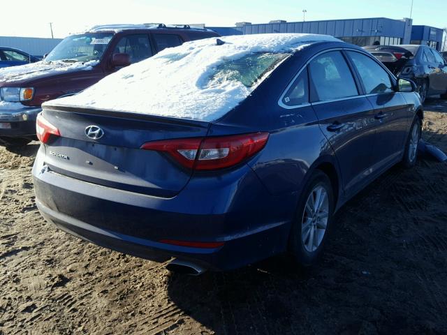 5NPE24AF7GH346702 - 2016 HYUNDAI SONATA SE BLUE photo 4